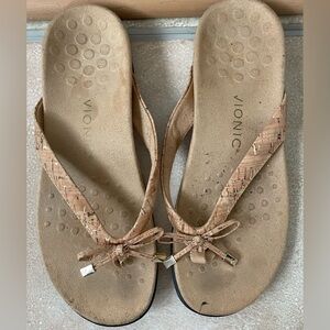Vionic Bow Thong Sandals - Bella in Gold Cork, women’s; size 9